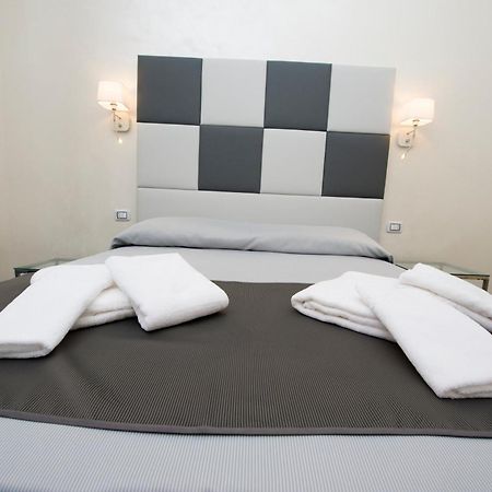 Hotel Grey&White Rom Zimmer foto